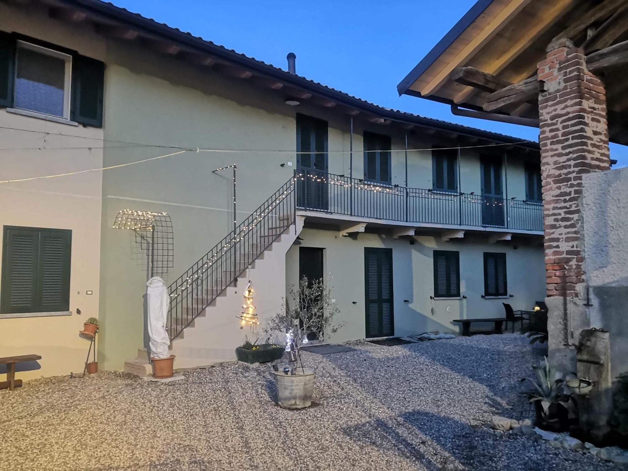 Casa Il Grappolo Hotel Momo Ngoại thất bức ảnh